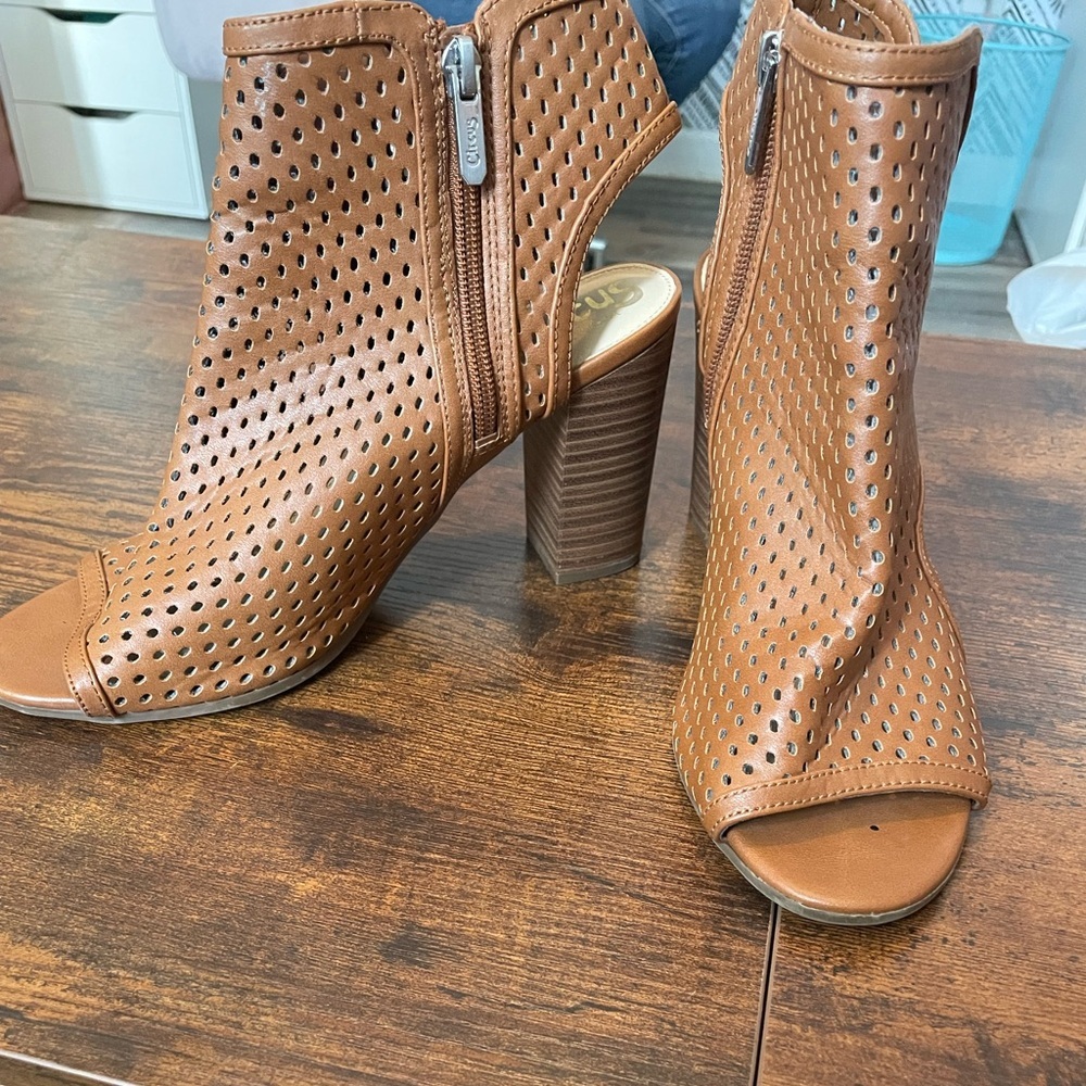 Women's Tan Peep-Toe Ankle Boots